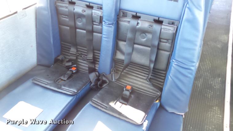 image for item K8045 2005 Freightliner FS65 Thomas school bus