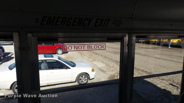 image for item K8045 2005 Freightliner FS65 Thomas school bus