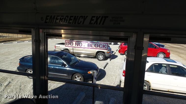 image for item K8045 2005 Freightliner FS65 Thomas school bus