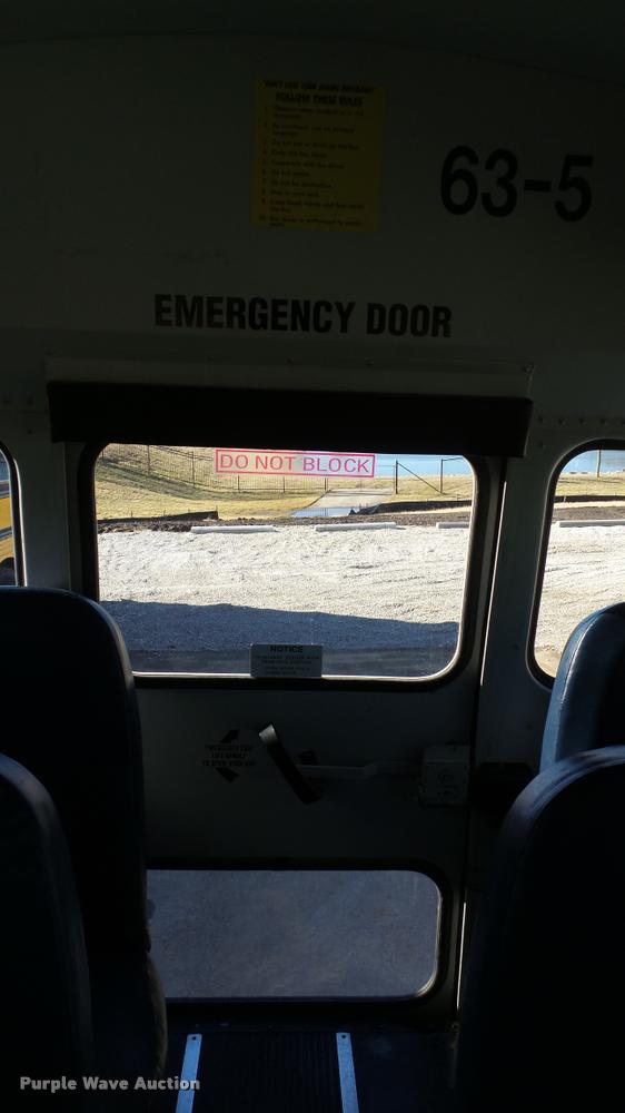 image for item K8045 2005 Freightliner FS65 Thomas school bus