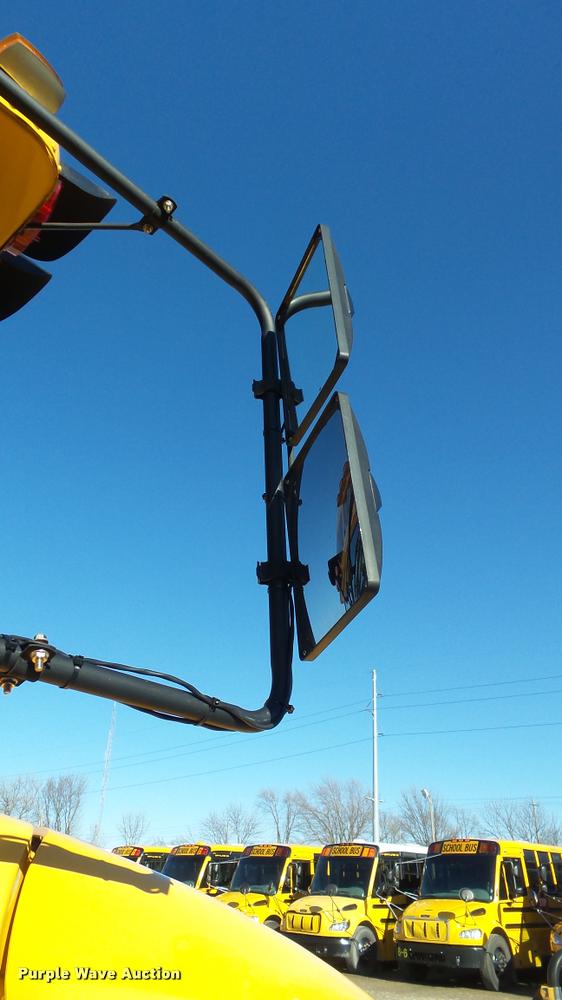 image for item K8045 2005 Freightliner FS65 Thomas school bus