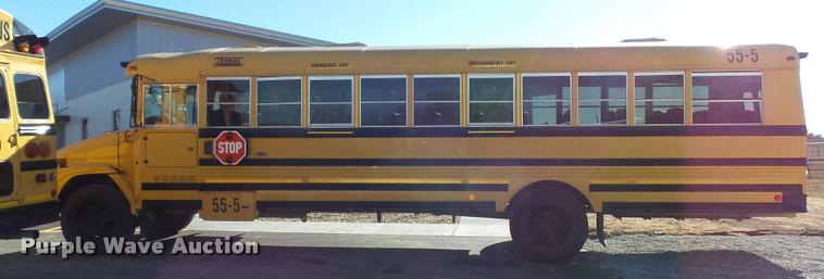 image for item K8048 2005 Freightliner FS65 Thomas school bus