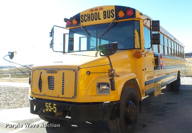image for item K8048 2005 Freightliner FS65 Thomas school bus