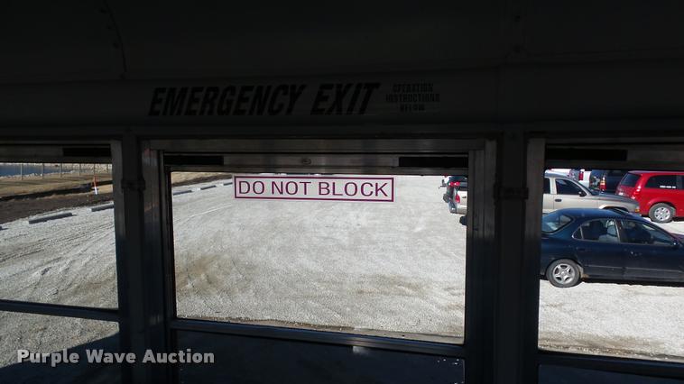 image for item K8048 2005 Freightliner FS65 Thomas school bus