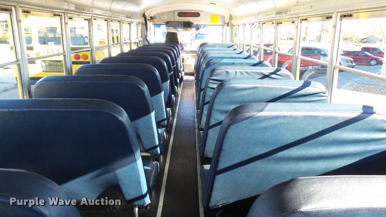 image for item K8048 2005 Freightliner FS65 Thomas school bus