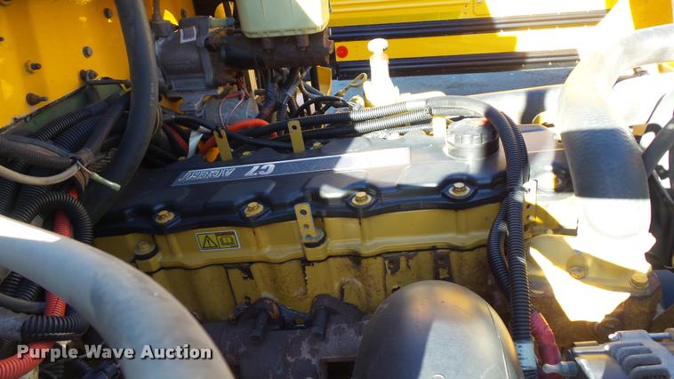 image for item K8048 2005 Freightliner FS65 Thomas school bus