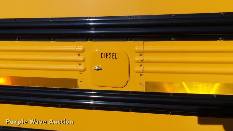 image for item K8048 2005 Freightliner FS65 Thomas school bus