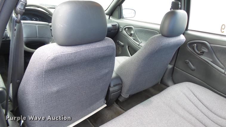 image for item K8049 1999 Chevrolet Cavalier