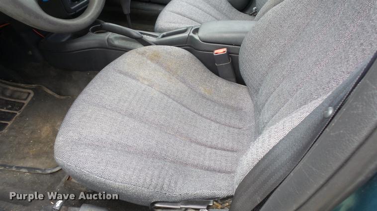 image for item K8049 1999 Chevrolet Cavalier