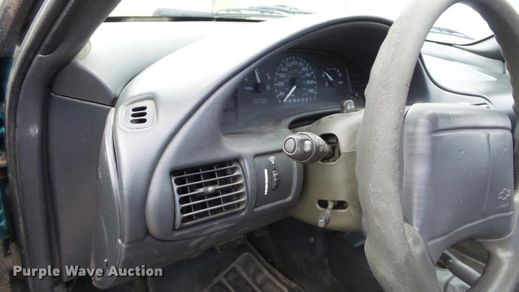 image for item K8049 1999 Chevrolet Cavalier