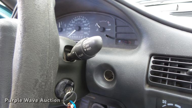 image for item K8049 1999 Chevrolet Cavalier