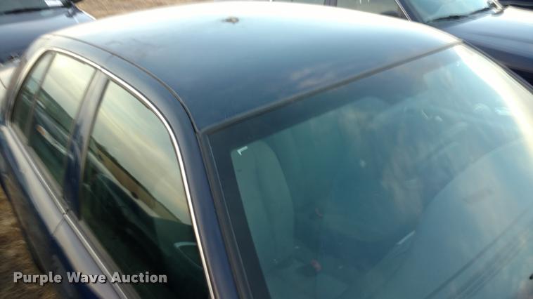 image for item L3928 2009 Ford Crown Victoria Police Interceptor