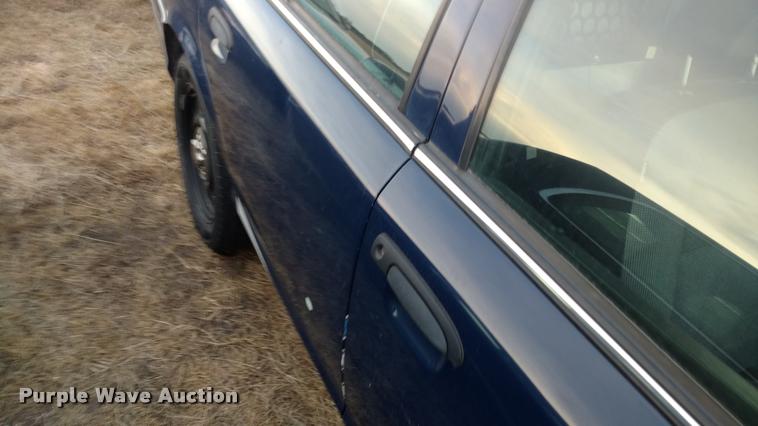 image for item L3928 2009 Ford Crown Victoria Police Interceptor