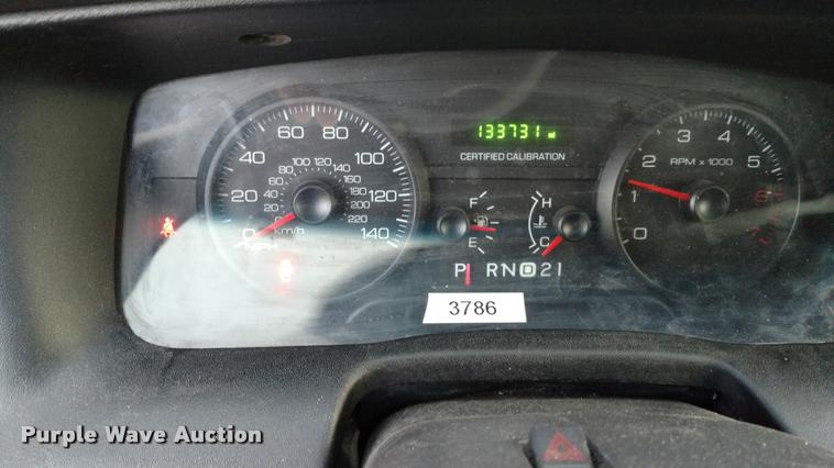 image for item L3929 2010 Ford Crown Victoria Police Interceptor