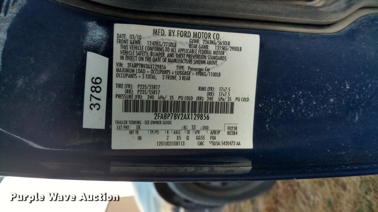 image for item L3929 2010 Ford Crown Victoria Police Interceptor