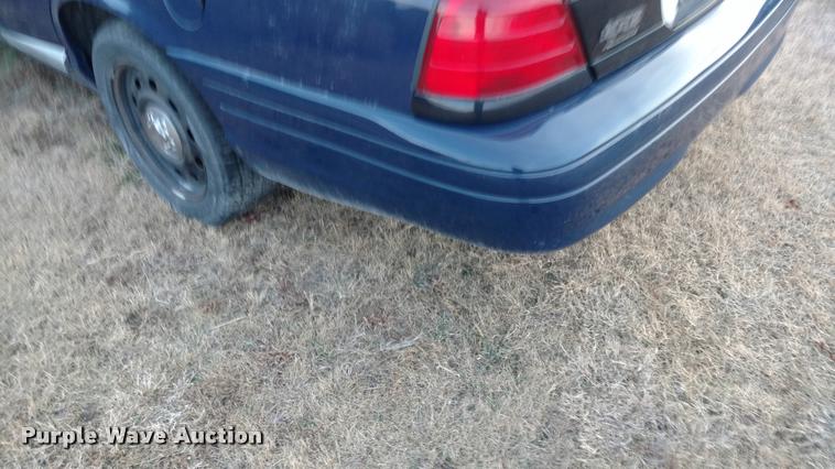 image for item L3929 2010 Ford Crown Victoria Police Interceptor