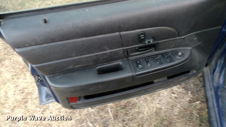 image for item L3930 2011 Ford Crown Victoria Police Interceptor