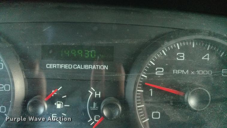 image for item L3930 2011 Ford Crown Victoria Police Interceptor