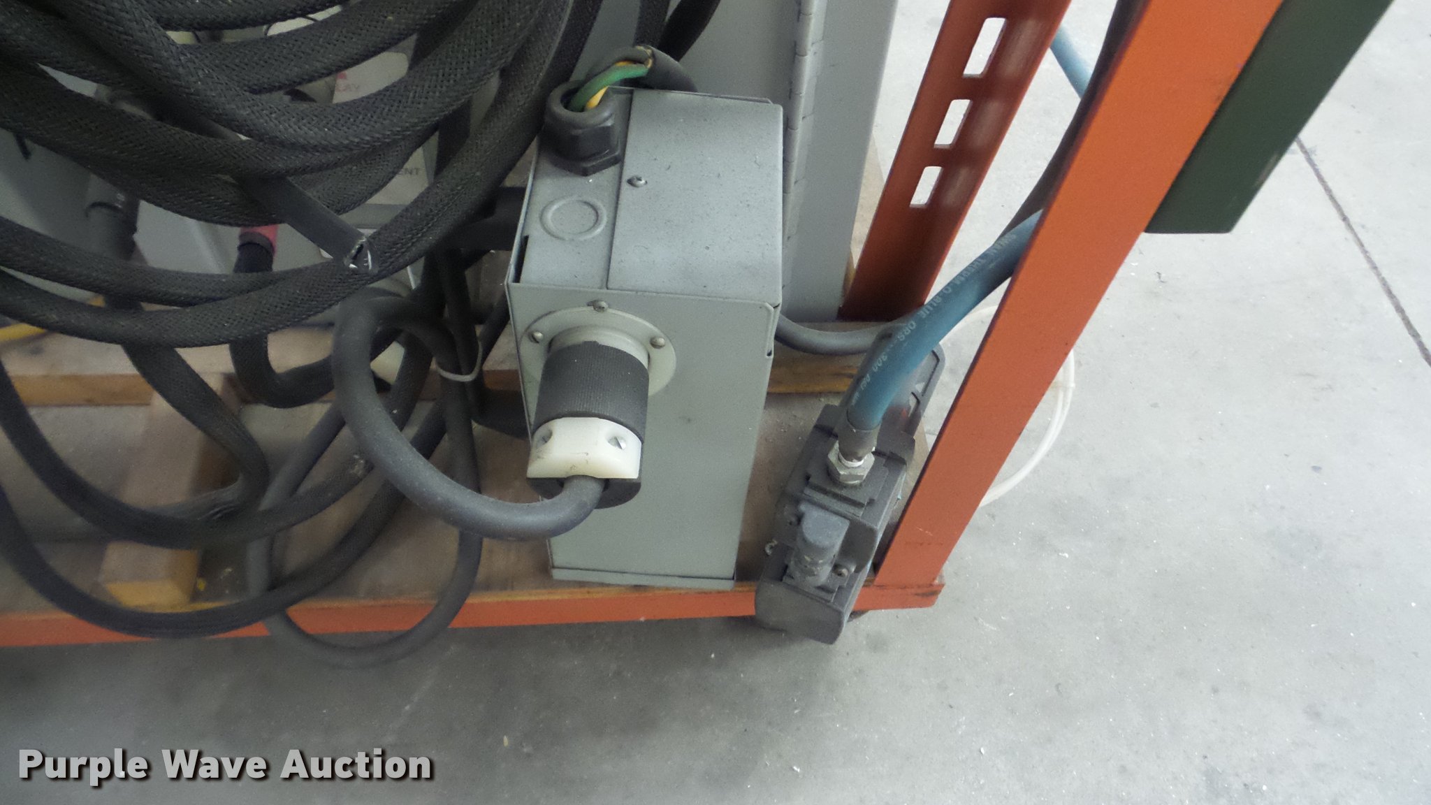 Electroimpact electromagnetic rivet gun in Wichita, KS | Item BU9332 ...