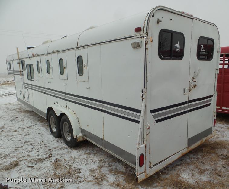 image for item DA5248 1985 Lazy N horse trailer