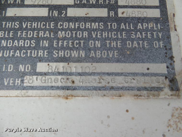 image for item DA5248 1985 Lazy N horse trailer
