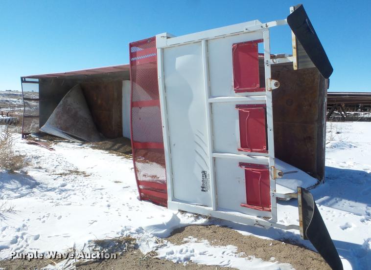 image for item DA7500 2006 Hitchcock end dump trailer