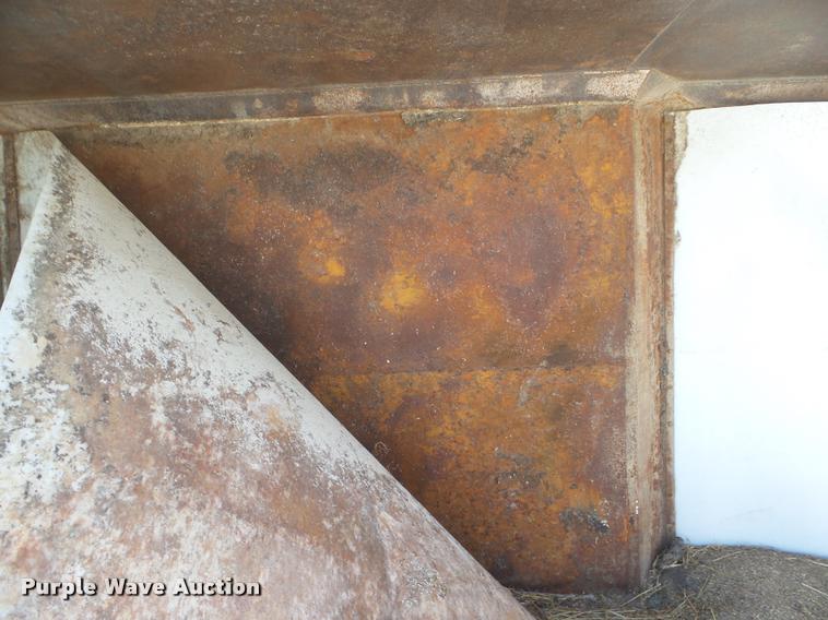 image for item DA7500 2006 Hitchcock end dump trailer