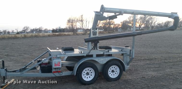 image for item DB1833 ADS bulk seed buggy