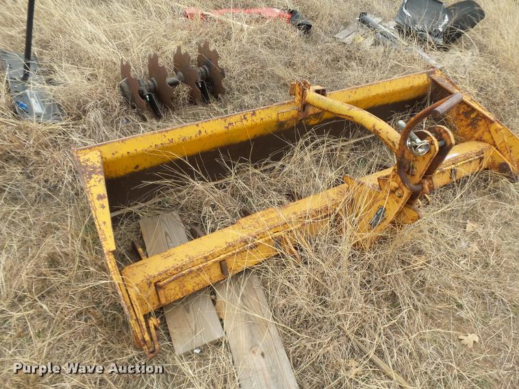 image for item DE9505 Massey-Ferguson MF19 box blade