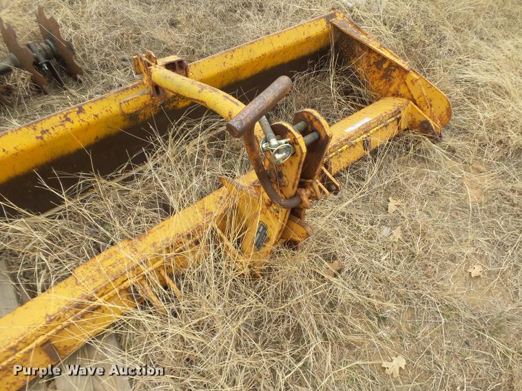 image for item DE9505 Massey-Ferguson MF19 box blade