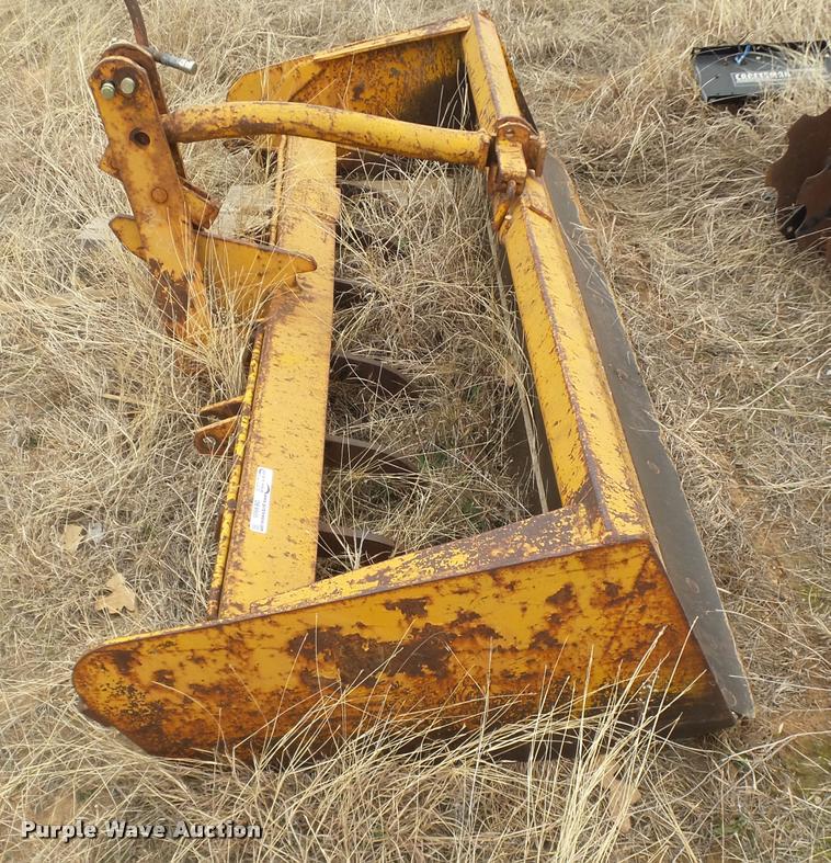 image for item DE9505 Massey-Ferguson MF19 box blade