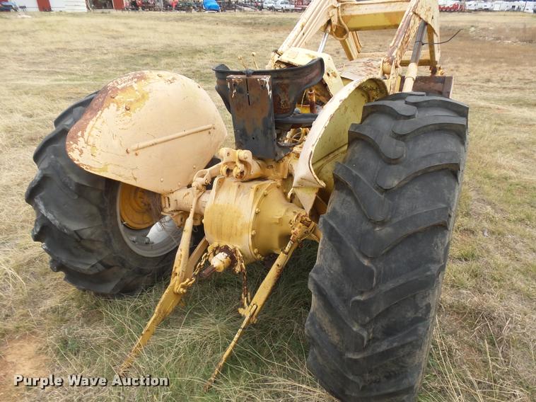 image for item DE9507 Massey-Ferguson tractor