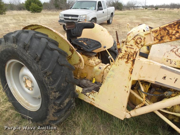 image for item DE9507 Massey-Ferguson tractor