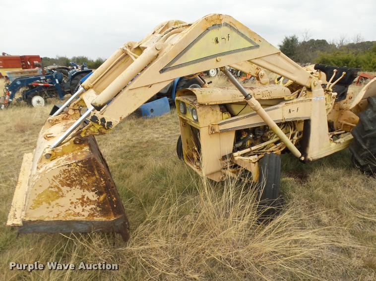 image for item DE9507 Massey-Ferguson tractor