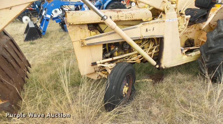 image for item DE9507 Massey-Ferguson tractor