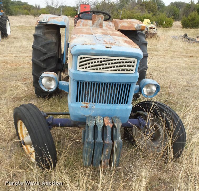 image for item DE9509 Long 445 tractor