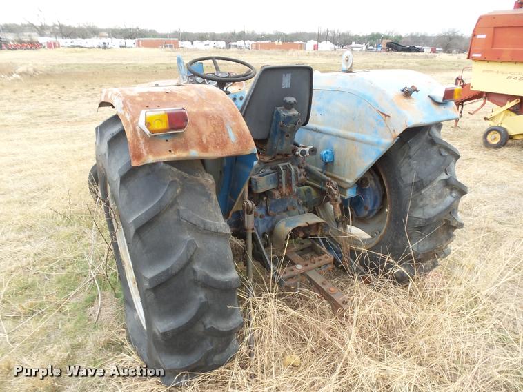 image for item DE9509 Long 445 tractor
