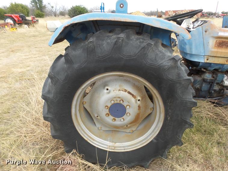 image for item DE9509 Long 445 tractor