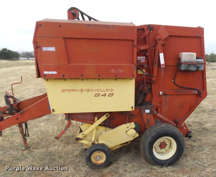 image for item DE9510 1985 New Holland 848 round baler