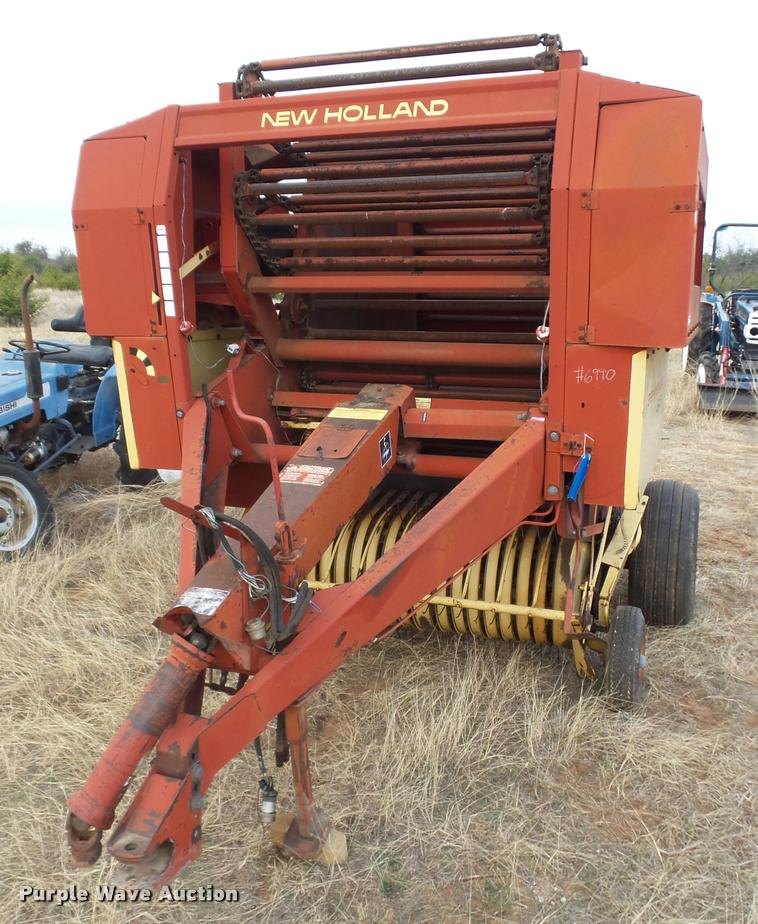 image for item DE9510 1985 New Holland 848 round baler