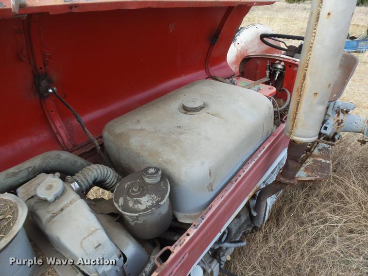 image for item DE9511 Massey-Ferguson tractor