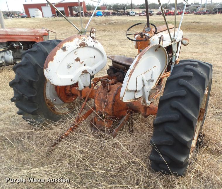 image for item DE9512 Ford 801 tractor