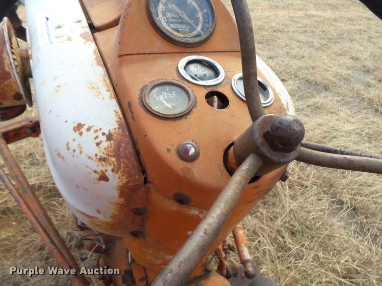 image for item DE9512 Ford 801 tractor