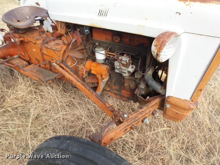 image for item DE9512 Ford 801 tractor