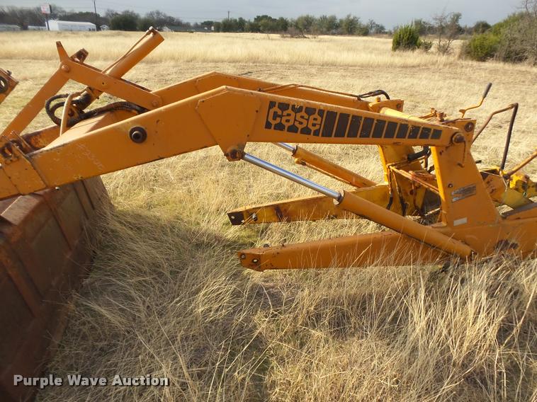 image for item DE9513 Case 580B loader