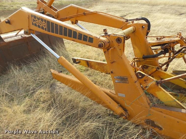 image for item DE9513 Case 580B loader