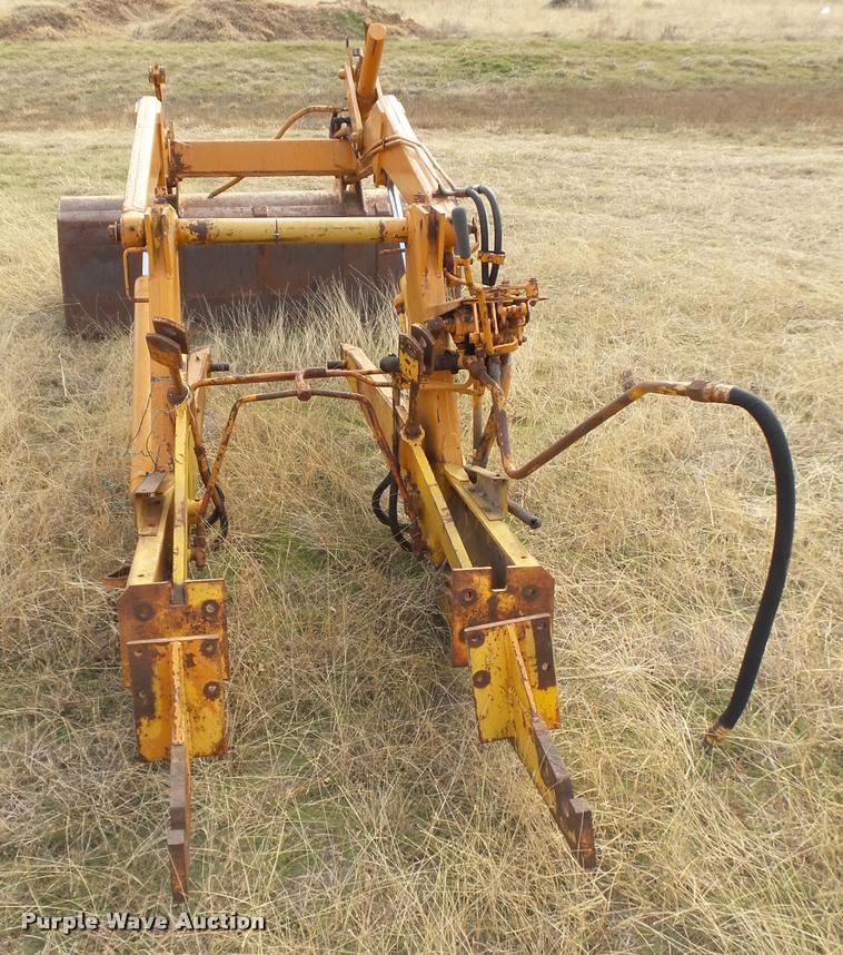 image for item DE9513 Case 580B loader