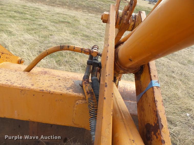 image for item DE9513 Case 580B loader