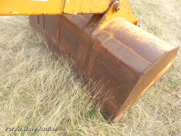 image for item DE9513 Case 580B loader