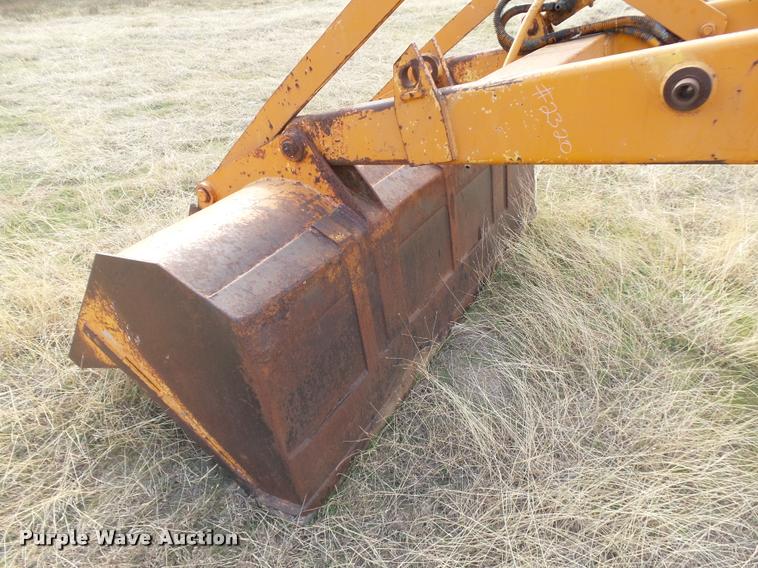 image for item DE9513 Case 580B loader